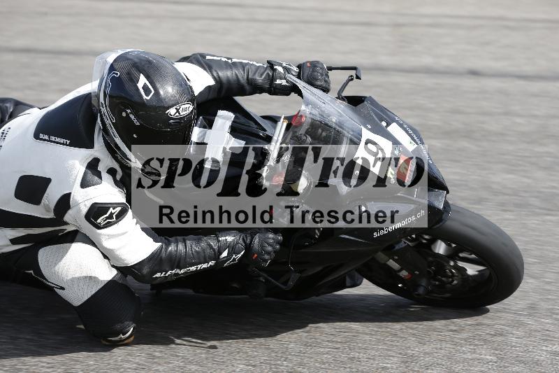 /53 16.09.2025 Track Day Domi Aegerter ADR/Gruppe rot/9